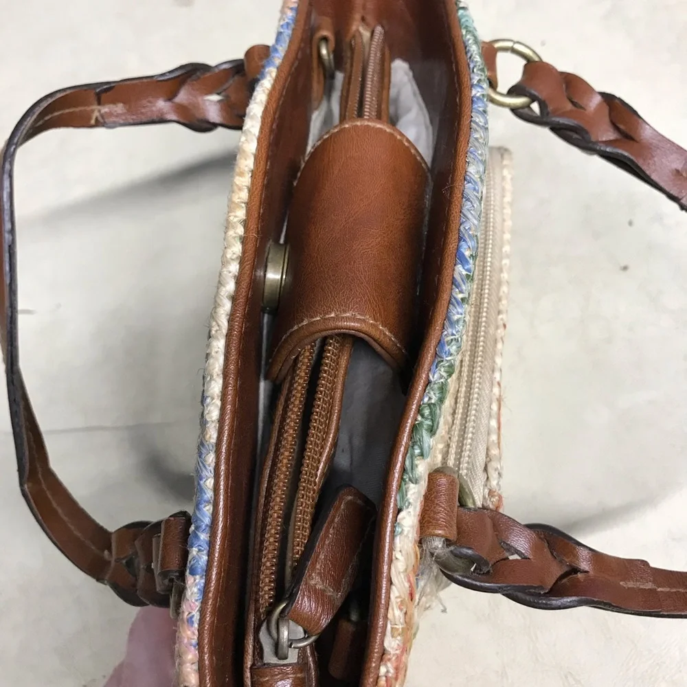 Purse - Picture 7 of 9